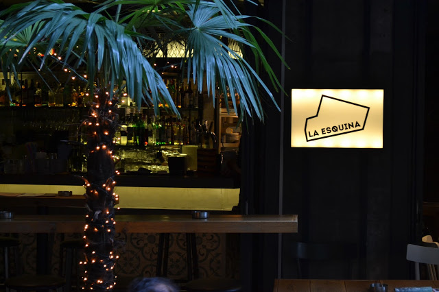 La Esquina: Η πιο hot γωνιά στην πιο ζωηρή οδό της πόλης σερβίρει burgers-αποκάλυψη