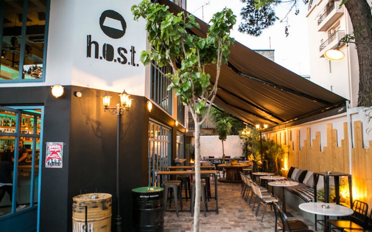 h.o.s.t. Cocktail Bar: Ασυναγώνιστο στέκι, σημείο αναφοράς στο Νέο Ηράκλειο