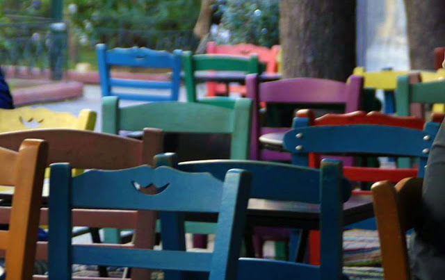 Η Αυλή: Το “παραδοσιακό καφενείο” επαναπροσδιορίζεται, με brunch και καλοψημένο espresso, στο Κουκάκι
