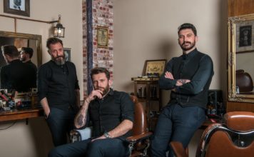 Peaky Barbers: Ατμόσφαιρα από το παρελθόν με φροντίδα για τον άνδρα του σήμερα