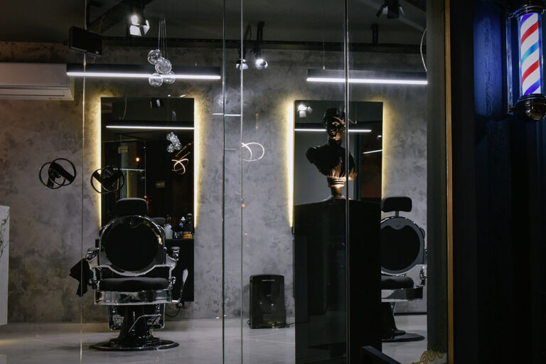 Περιποίηση ανώτερης ποιότητας για κάθε άντρα στο Infinitus Barber Salon στο Περιστέρι