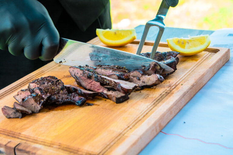Γαϊτάνης Meat House: Ο ναός του κρέατος, στην Καστοριά