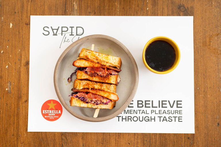 Η τέχνη του brunch ζει στο Sapid the Shop, στην Πετρούπολη