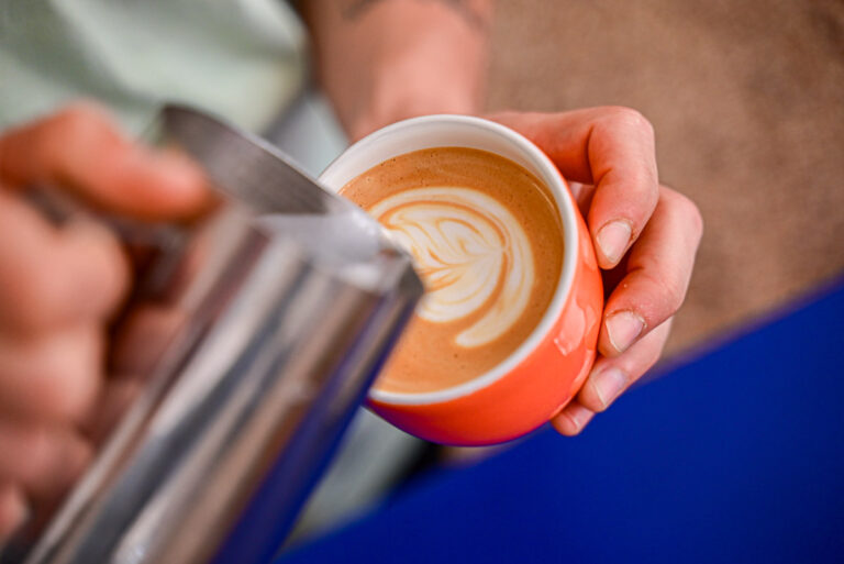 Το ANÄNA coffee food ανανεώνεται: Νέο μενού, νέες εμπειρίες που δεν πρέπει να χάσεις!
